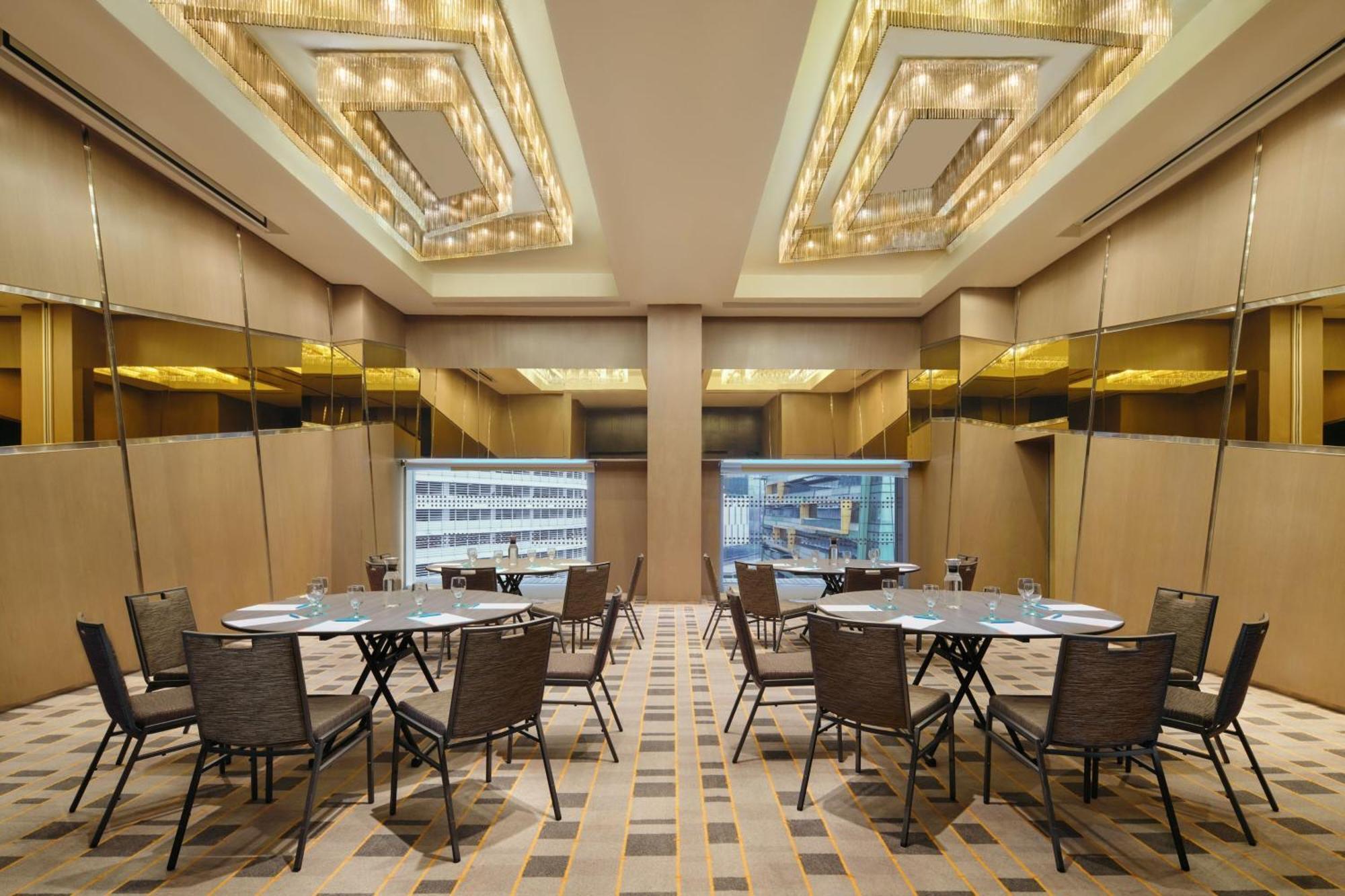 Le Meridien Kuala Lumpur Kültér fotó The Library
