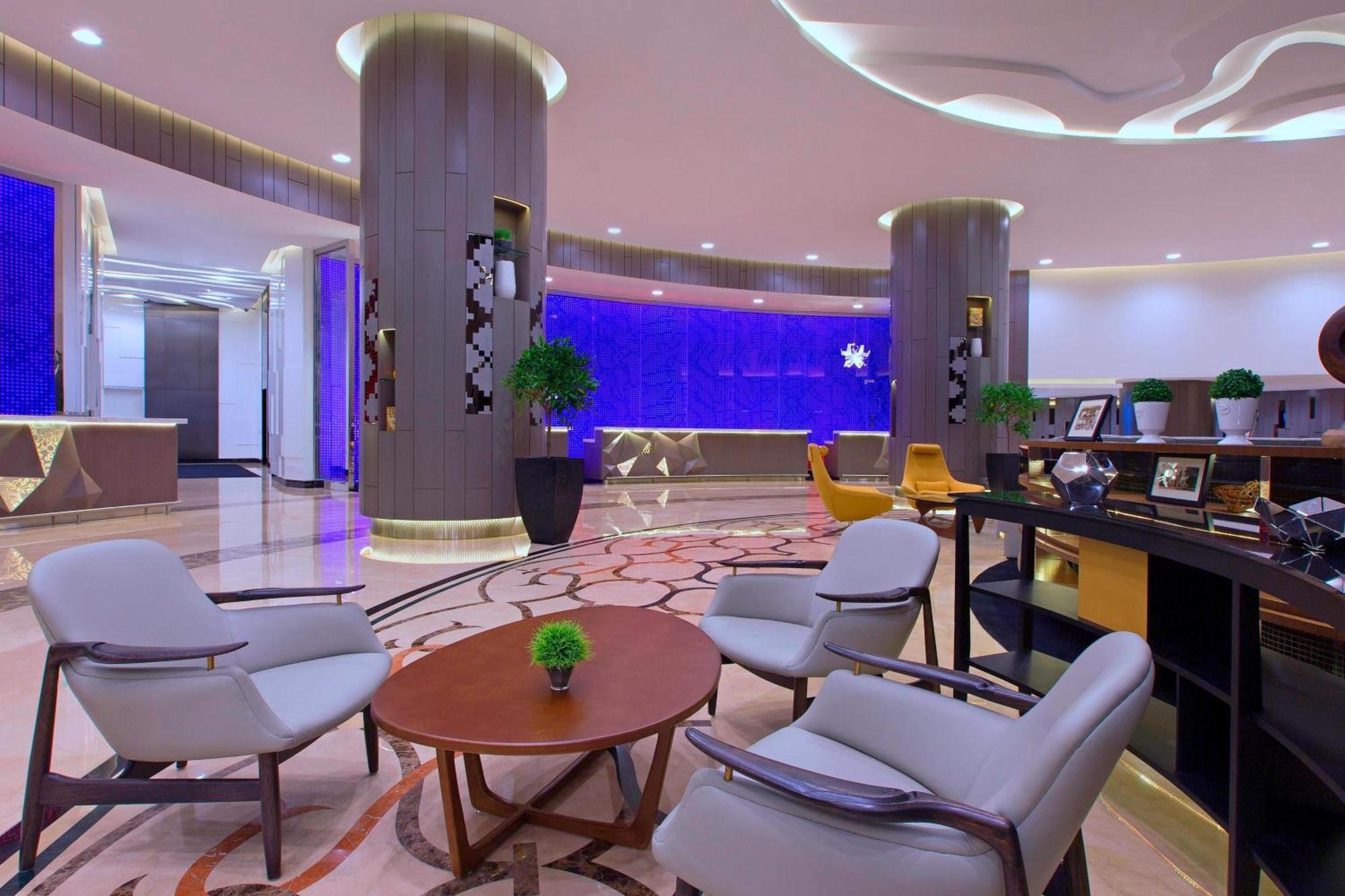 Le Meridien Kuala Lumpur Kültér fotó Lobby